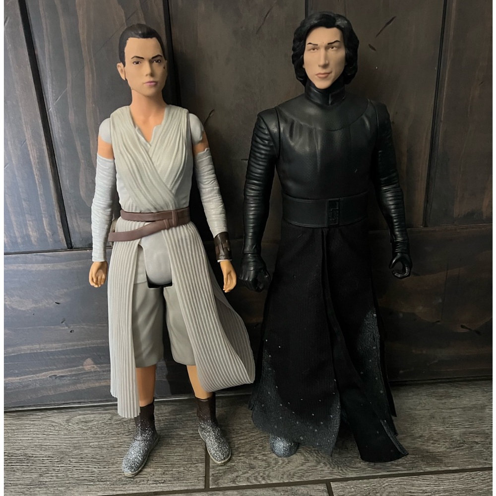 Star Wars 18” Kylo Ren & Rey posable action figures toy
